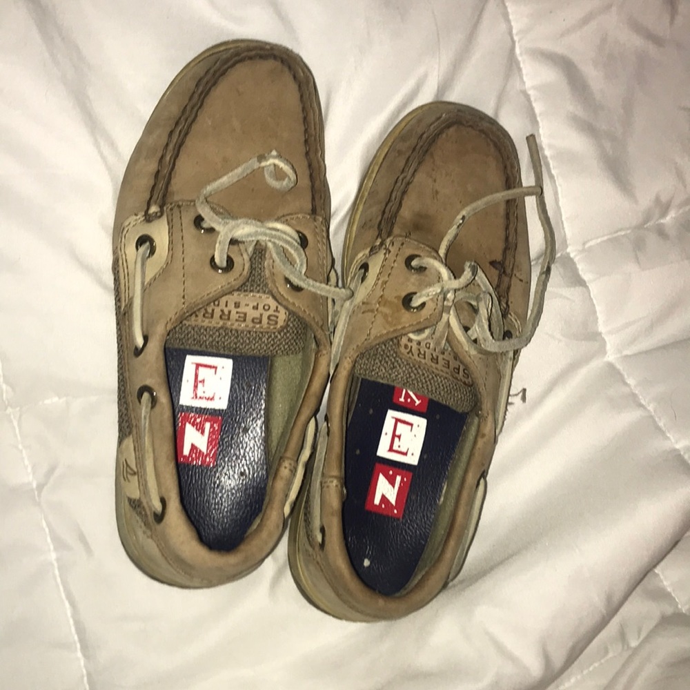 Women’s Sperrys.
